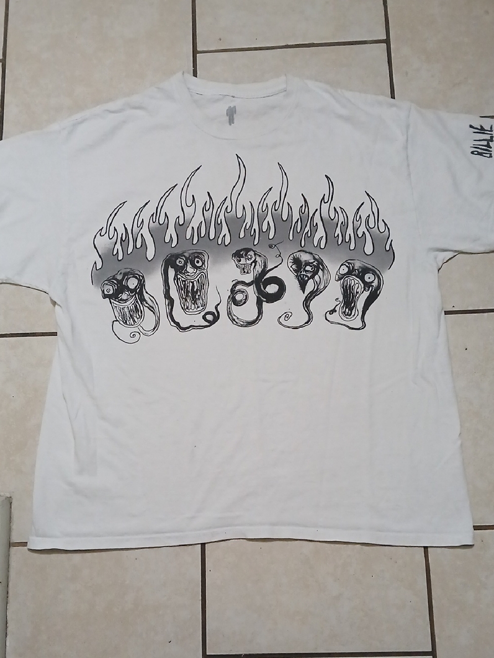 BILLIE EILISH Unisex Size XL White Novelty Short-Sleeve Graphic Flame Tee